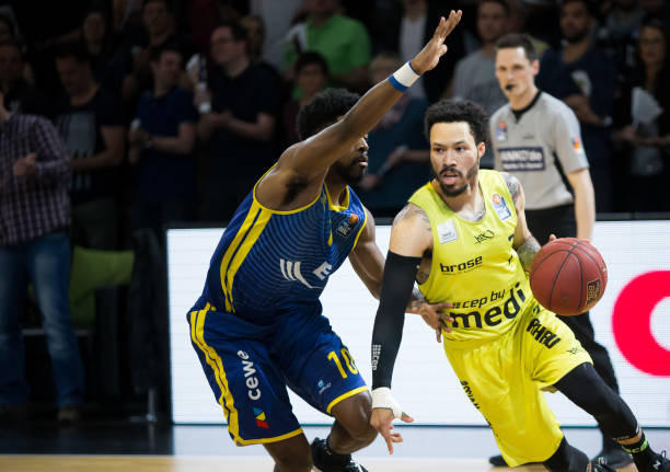 加辉煌的勇 加辉煌的勇