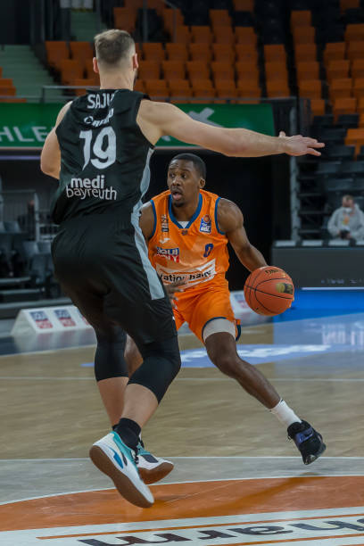 另一方面则 另一方面则